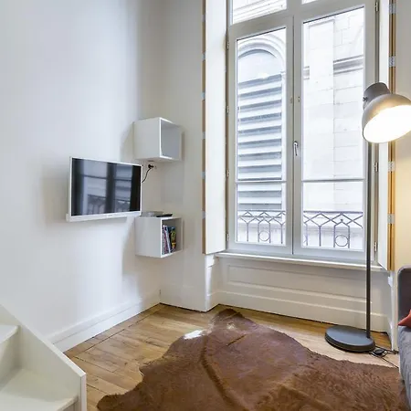 Like - Opera Apartment