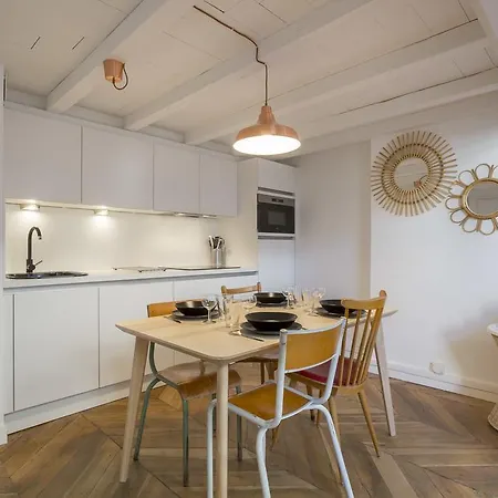 Like - Opera Apartment