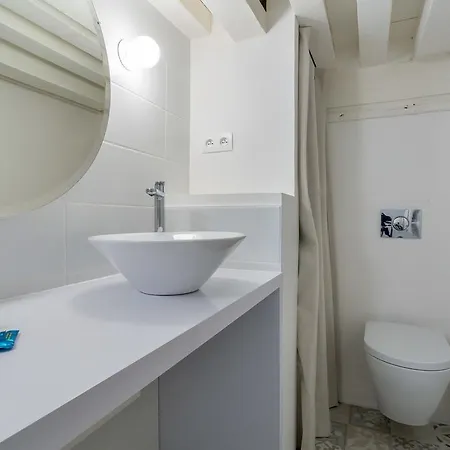 Apartment Like - Opera Lyon