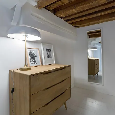 Like - Opera Apartment