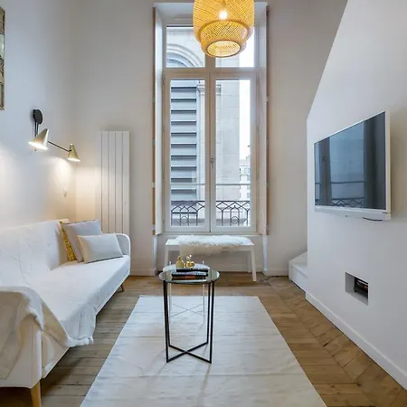 Like - Opera Apartment Lyon