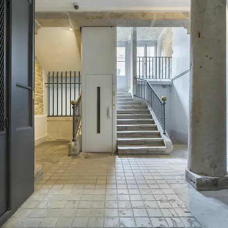 Like - Opera Apartment Lyon