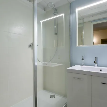 Apartment Like - Opera